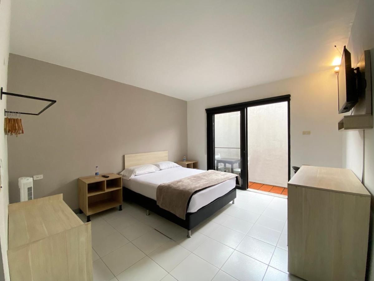 Готель Ayenda 1224 Pixel House (Adults Only) Медельїн Екстер'єр фото